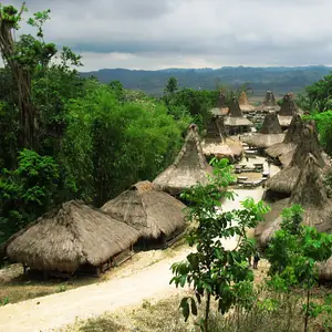 Photo: Tambolaka (TMC)
