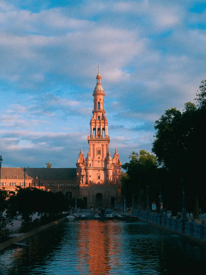 Plaza de España im Abendlicht